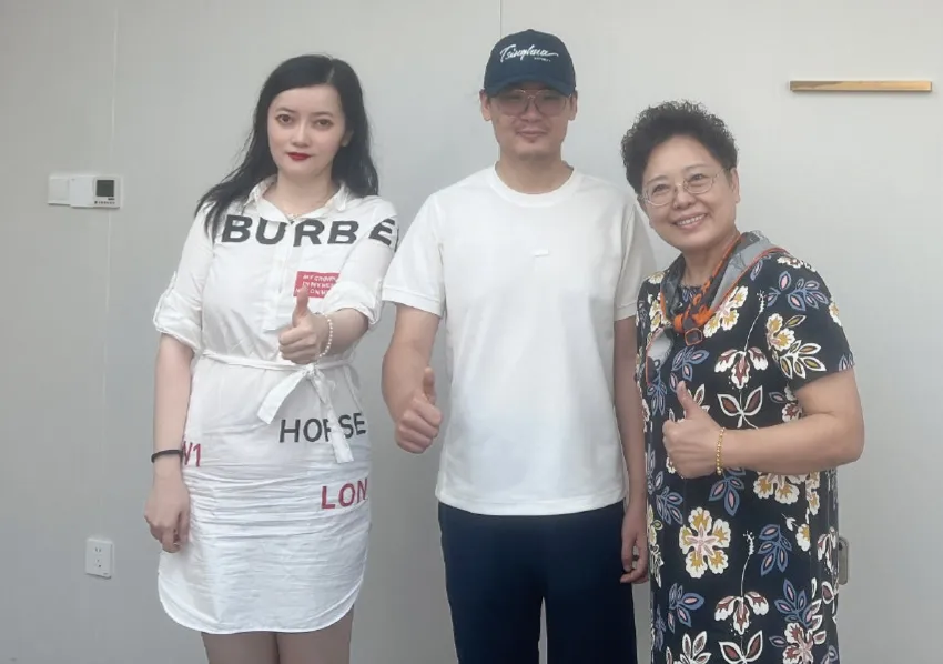 浦奕安，马同学的师姐和贵人，今天亲自陪着马同学回到了苏州，她分享了5个真实情况：