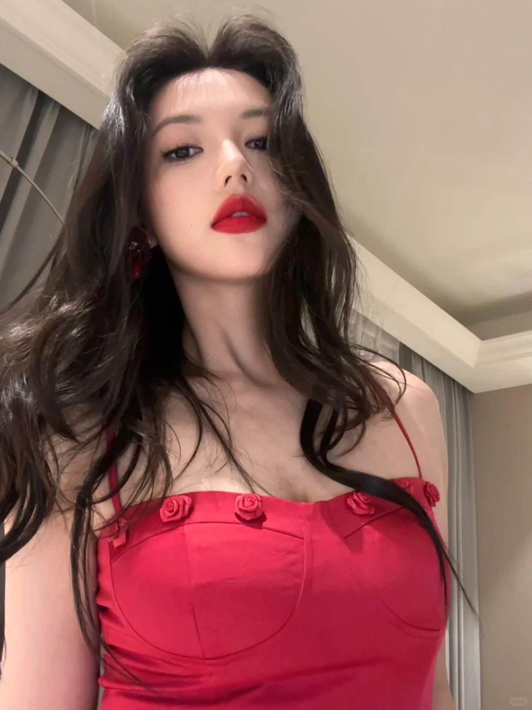 硬美
这辈子涂过最显白的口红 没有之一