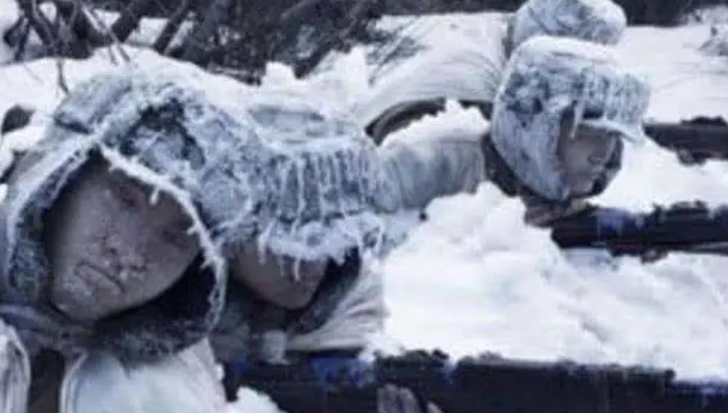 钢铁般的信仰！1950年，长津湖战役，在那些冻死的志愿军战士里，有一个上海来的兵