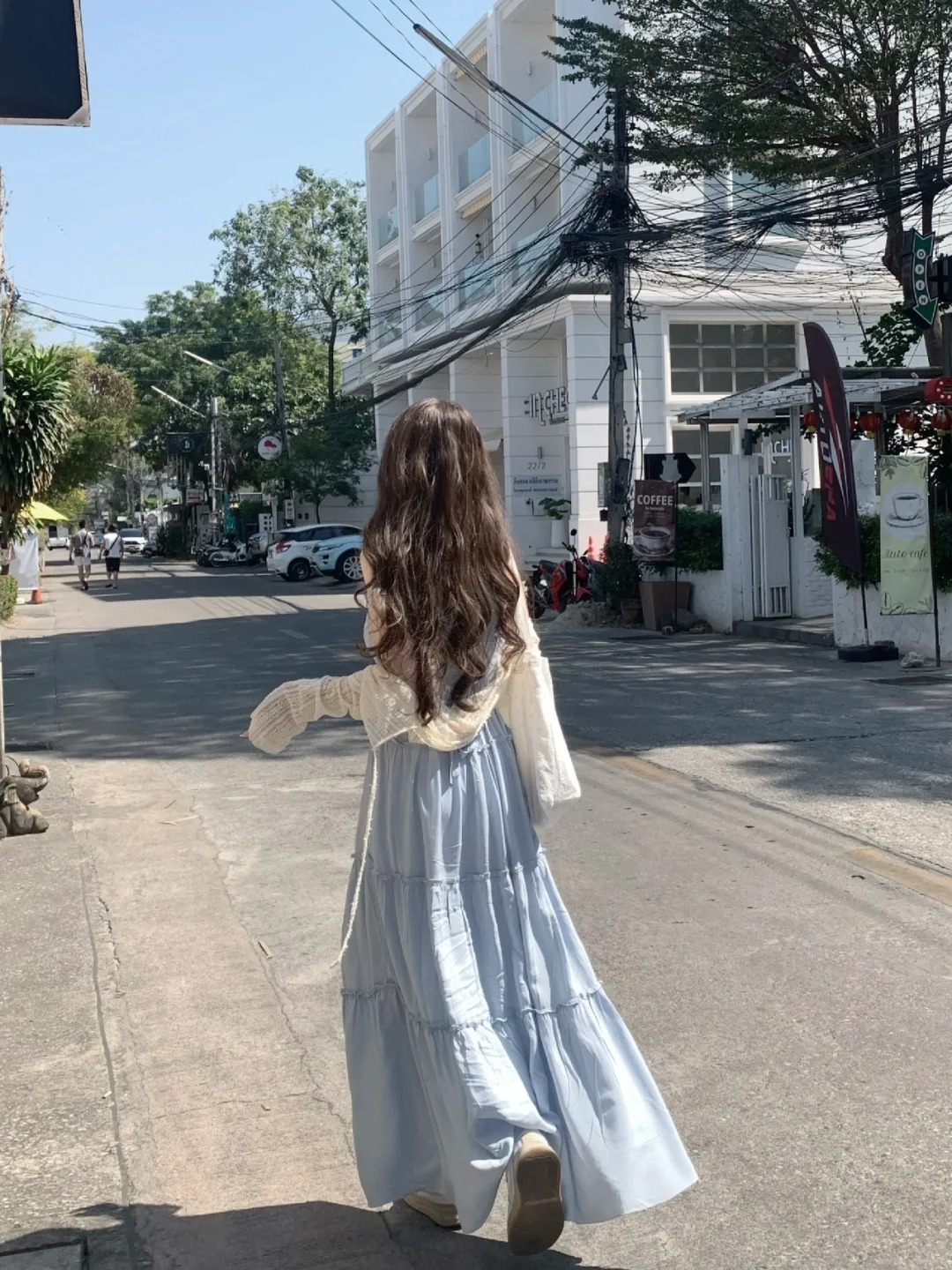好喜欢长裙！！baby蓝噂嘟好显白呀～