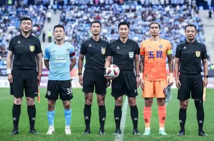 大连英博又刹车了！输球了！而广州赢球了！看来真的踢不过玉昆，曾经主场因为玉昆一个