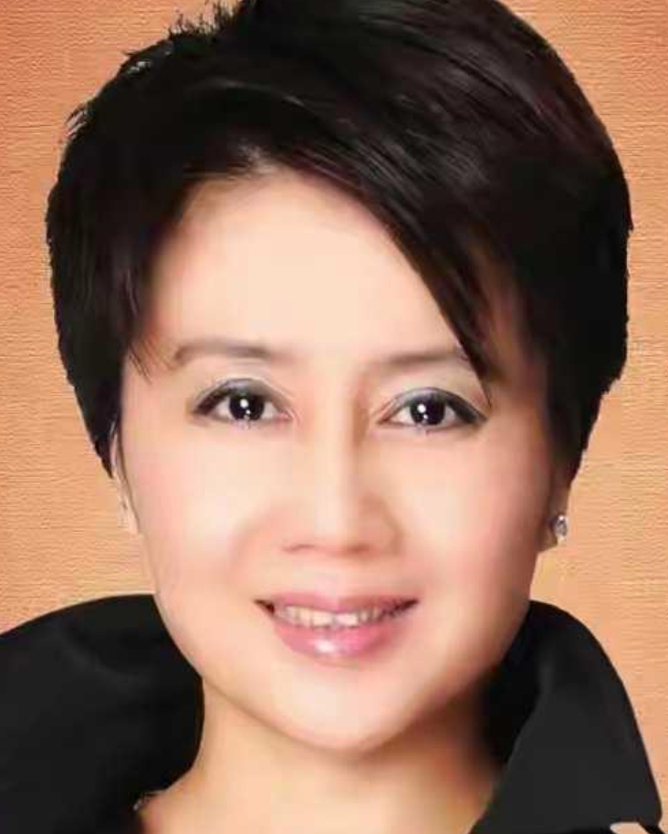 2018年，鲁豫去澳门采访梁安琪，不小心撞了土豪的车，想给1500元私了，土豪说