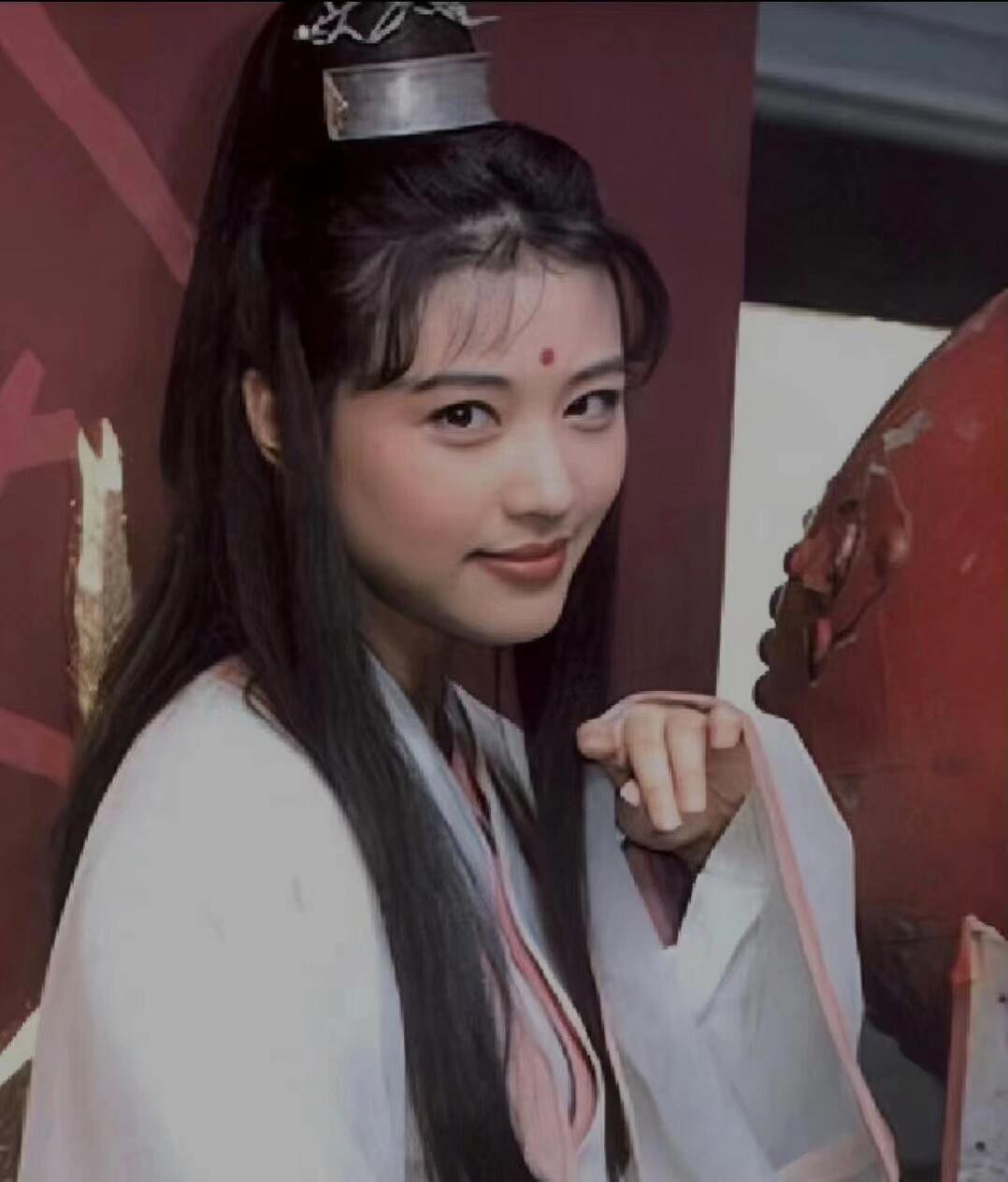 周海媚笑起来好美！