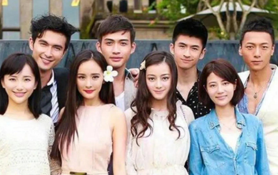 #嘉行创始人被冻结217万股权# 
之前觉得奇怪，为什么那么多流量明星的粉丝，都
