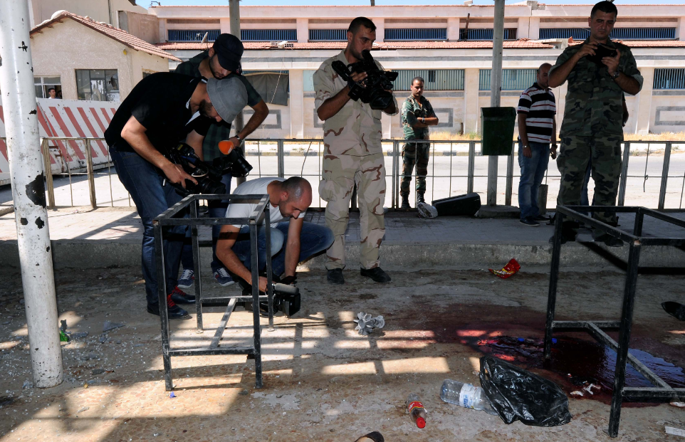 多地爆发战乱，叙魔盒或被打开，数万武装或重新席卷中！