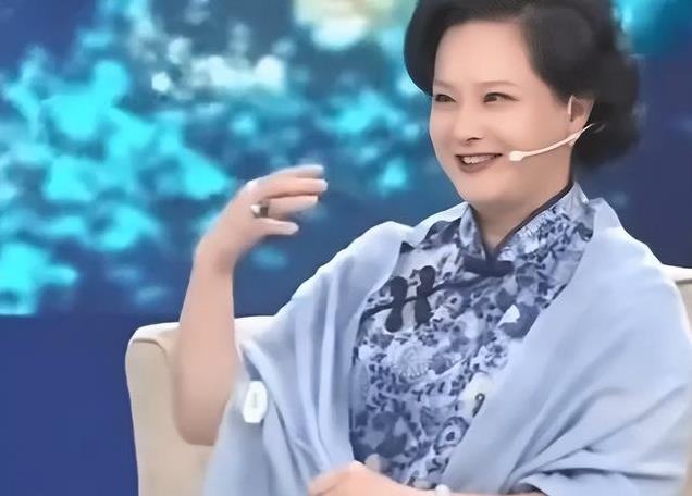 这么多年,不管是在演艺圈还是在商界,张青都凭借自己的才华和努力,取