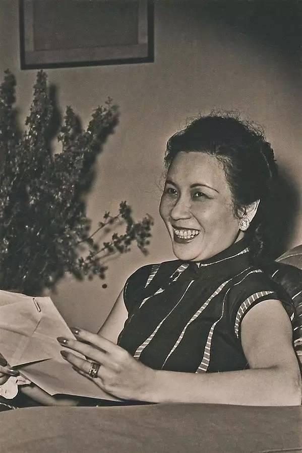 1937年7月7日，孔令伟的一句话救了宋美龄的命，“妈咪，我们坐第5辆车，好吗？