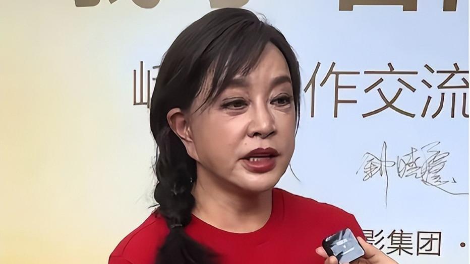 她在生命最后时刻，包机从美回国，5天后在故土安详离去