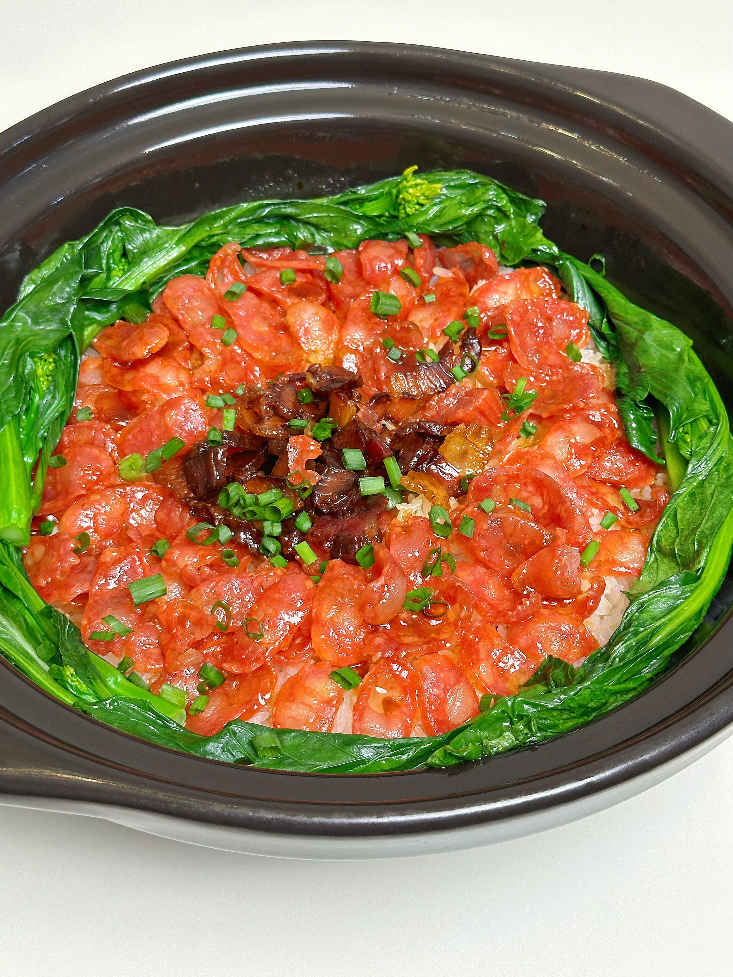 巨好吃的家庭版腊味煲仔饭，一次就成功
谁能拒绝降温后来一碗热腾腾的腊味煲仔饭！