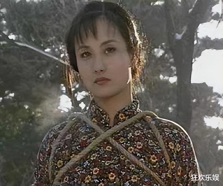她是第一个被枪毙的女星，曾火遍大江南北，临终前：我是有功之臣（第一摄政王妃）-第16张图片-九妖电影