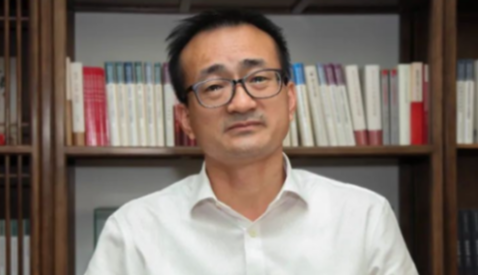 工资低所以消费上不去！2023年，上海财经大学校长刘元春直言不讳：中国的消费率偏