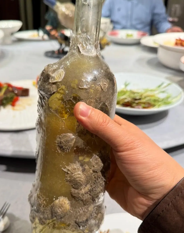 领导带来的，说是别人送的有些年份

