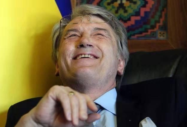 乌克兰的第一次“颜色革命”是2004年末爆发的“橙色革命”。

满怀民主热情的乌