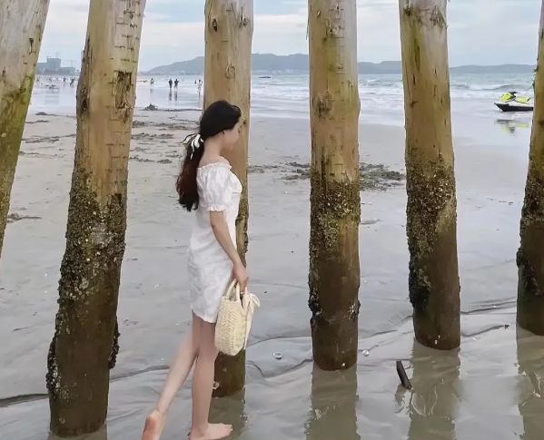有这么一个奇怪的现象不知大家发现没？之前有疫情时，封控取消了，结果疫情就消失了；