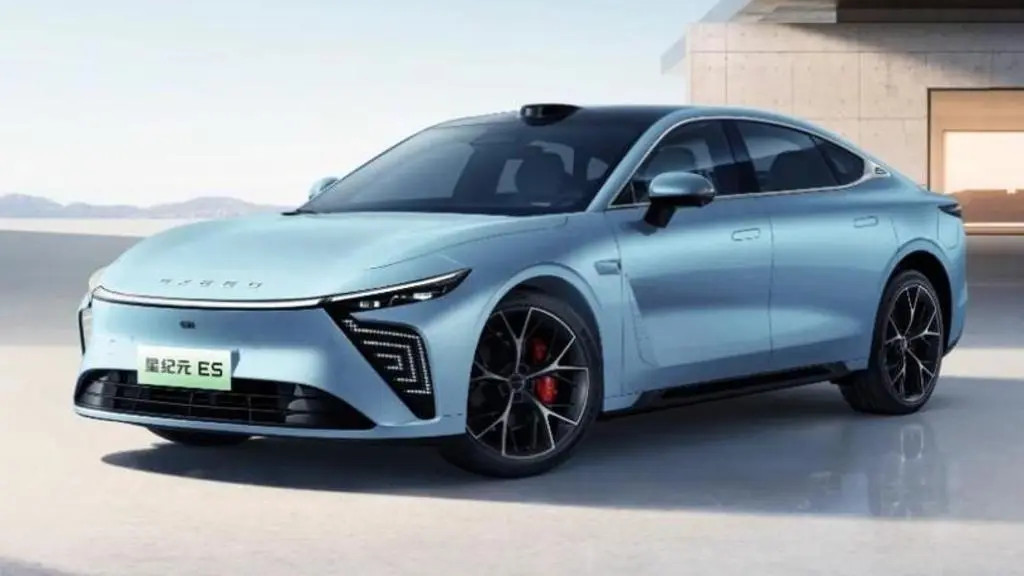S7月销不到三千台，智界为什么复制不了问界的成功？