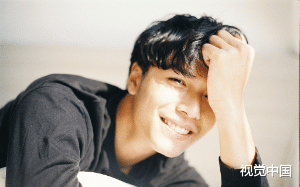 作为赘婿被踹掉后，我化身富豪疯狗......