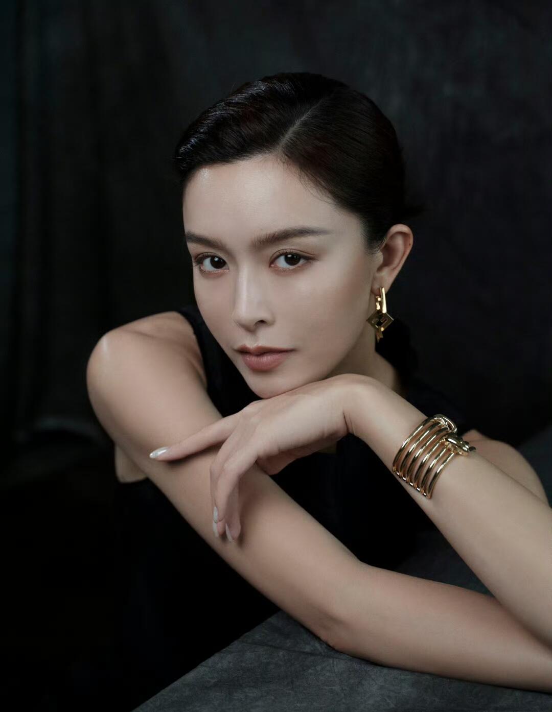 文咏珊——简约而不简单，高贵而不失优雅