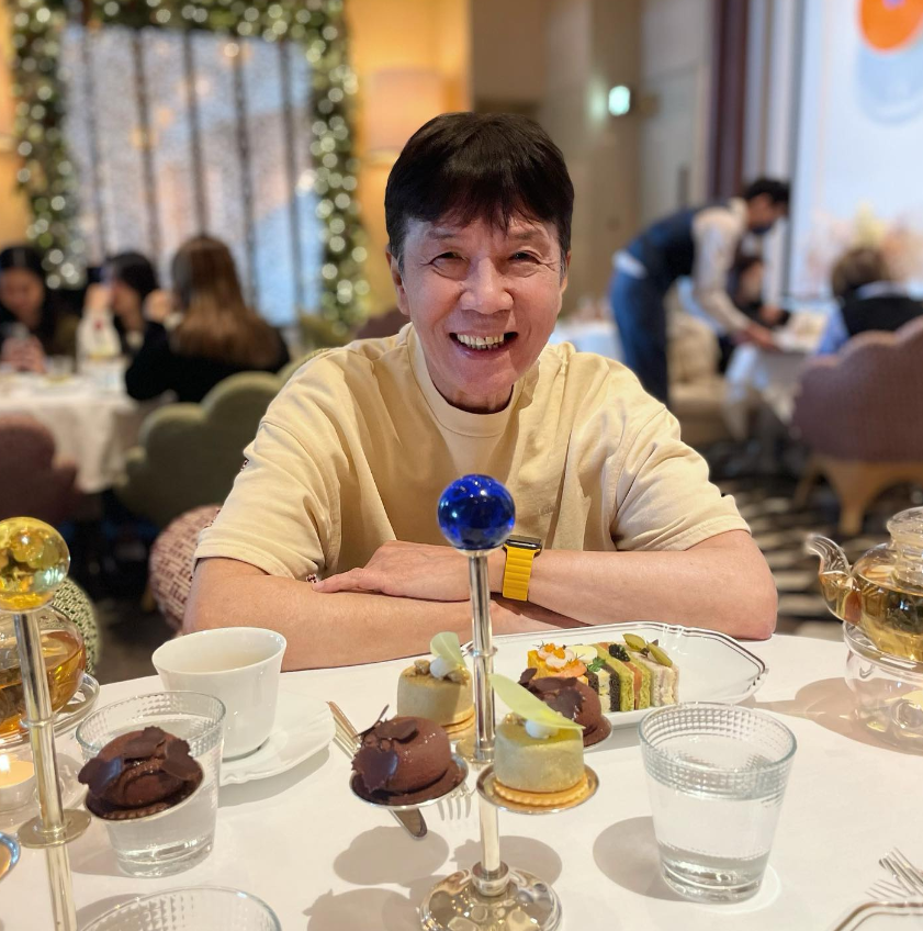 他以前拍过很多香港电影，成龙主演电影经常会看到他，现在还有多少人知道他的名字