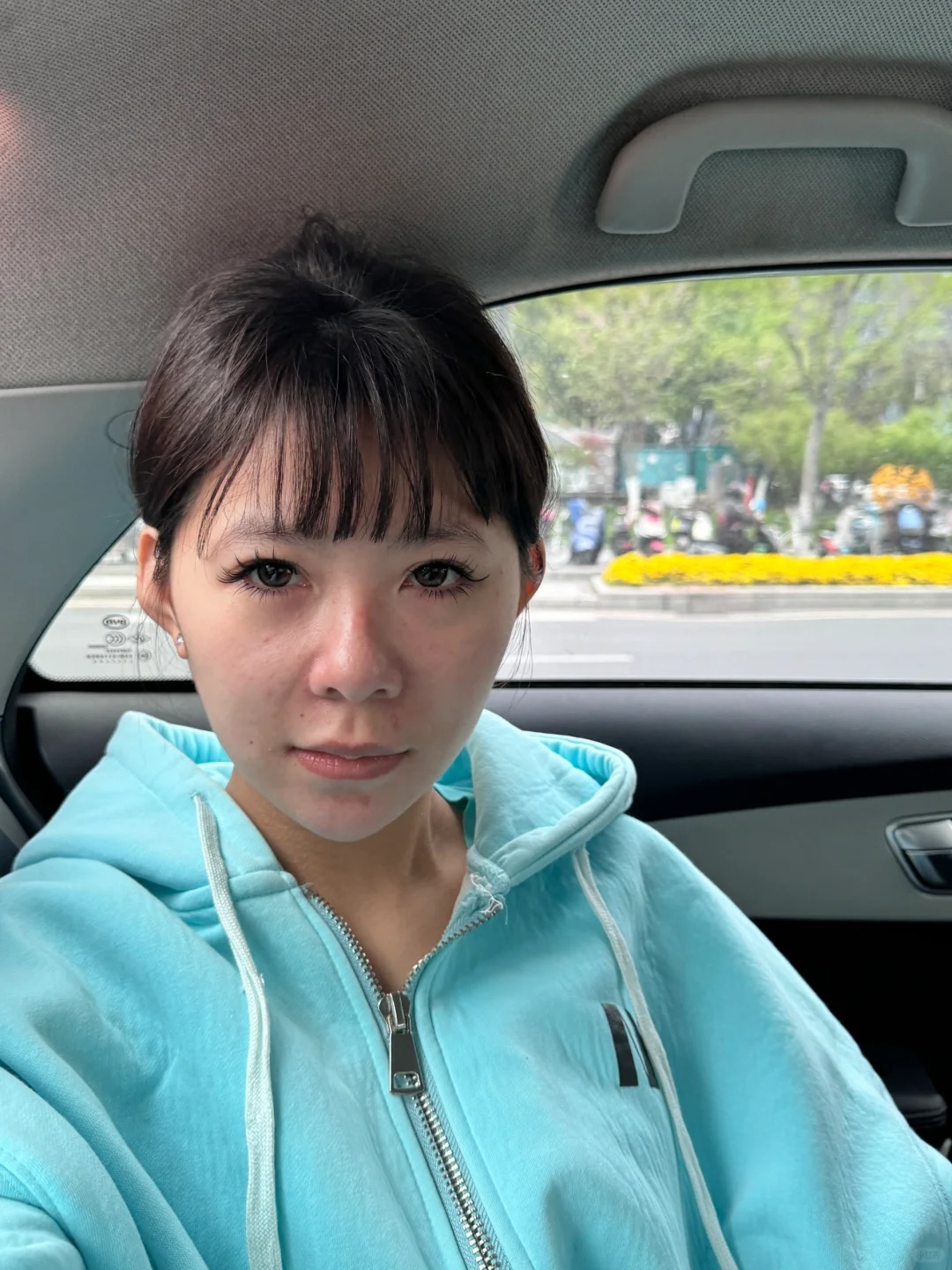第一张填眉弓前，第二张填眉弓后