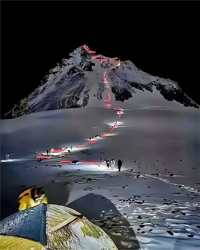 这就是珠穆朗玛峰，难怪王石能登顶！ ​​​