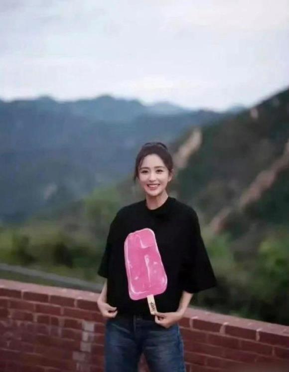 她真的很漂亮，搞不懂为啥前夫不好好珍惜