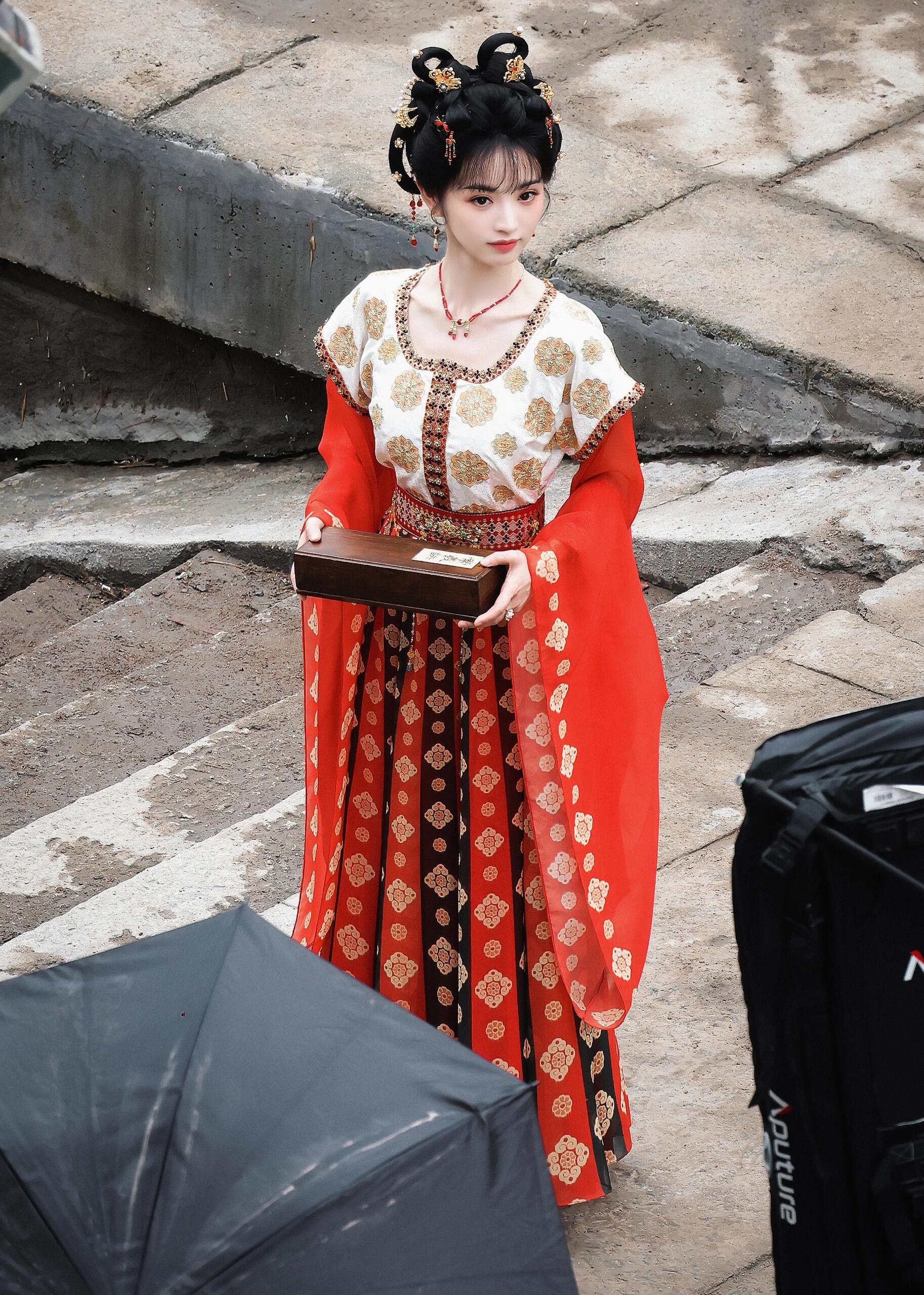 田曦薇简直就是仙女下凡