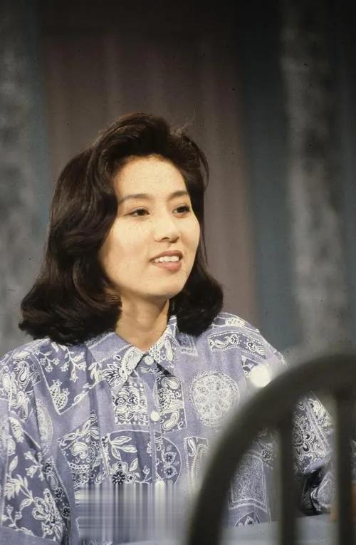 年轻时慧眼识珠嫁对人,如今61的她,早成韩国最幸福的权贵夫人!(韩国年轻演技派男演员是谁)-第5张图片-九妖电影 年轻时慧眼识珠嫁对人,如今61的她,早成韩国最幸福的权贵夫人!(韩国年轻演技派男演员是谁)-第5张图片-九妖电影