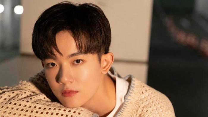 李明德说认输：资本浪潮下的无奈叹息，网友：败给了资本！