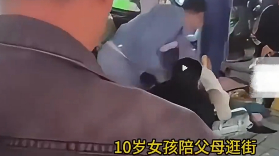 目前，警方通报来了，当地警方仅用了数天时间，不仅逮住2名醉汉，并查明事实，依法追