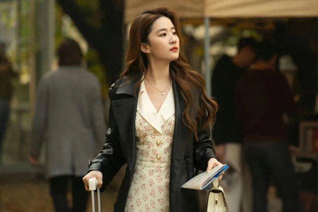 刘亦菲选择和成长