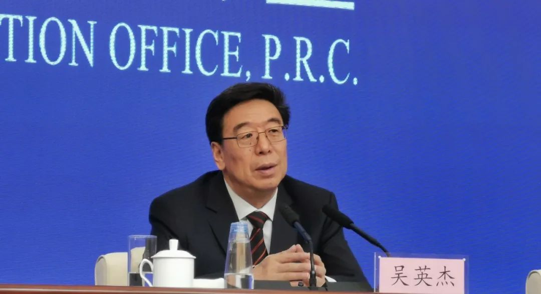 一天之内，四名副部级以上落马官员被处理，其中两名正部两名副部，这种情况极为罕见。