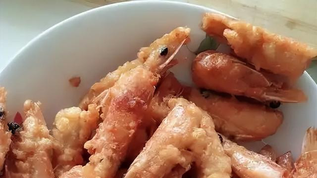 虾头美味与健康：椒盐虾头的制作与营养解析