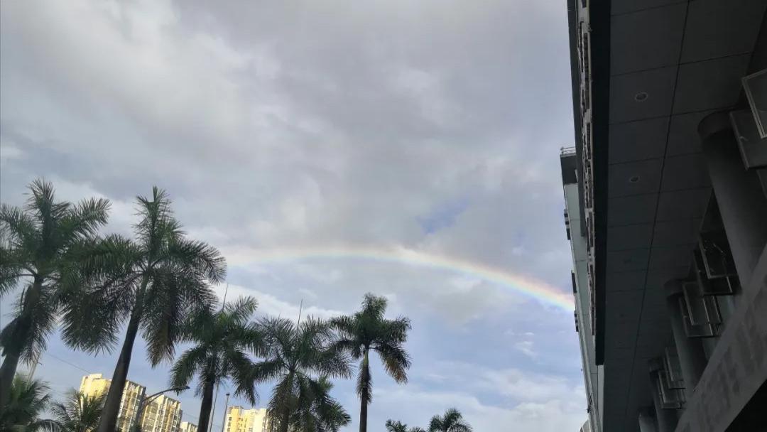 海口家长记录孩子中考，各种意想不到的事情频发