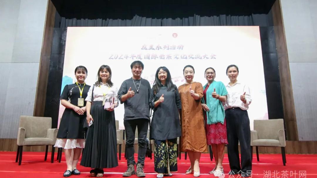 第二届“左圭奖”颁奖典礼在马来西亚盛大举行，热烈祝贺湖北数位茶人载誉而归