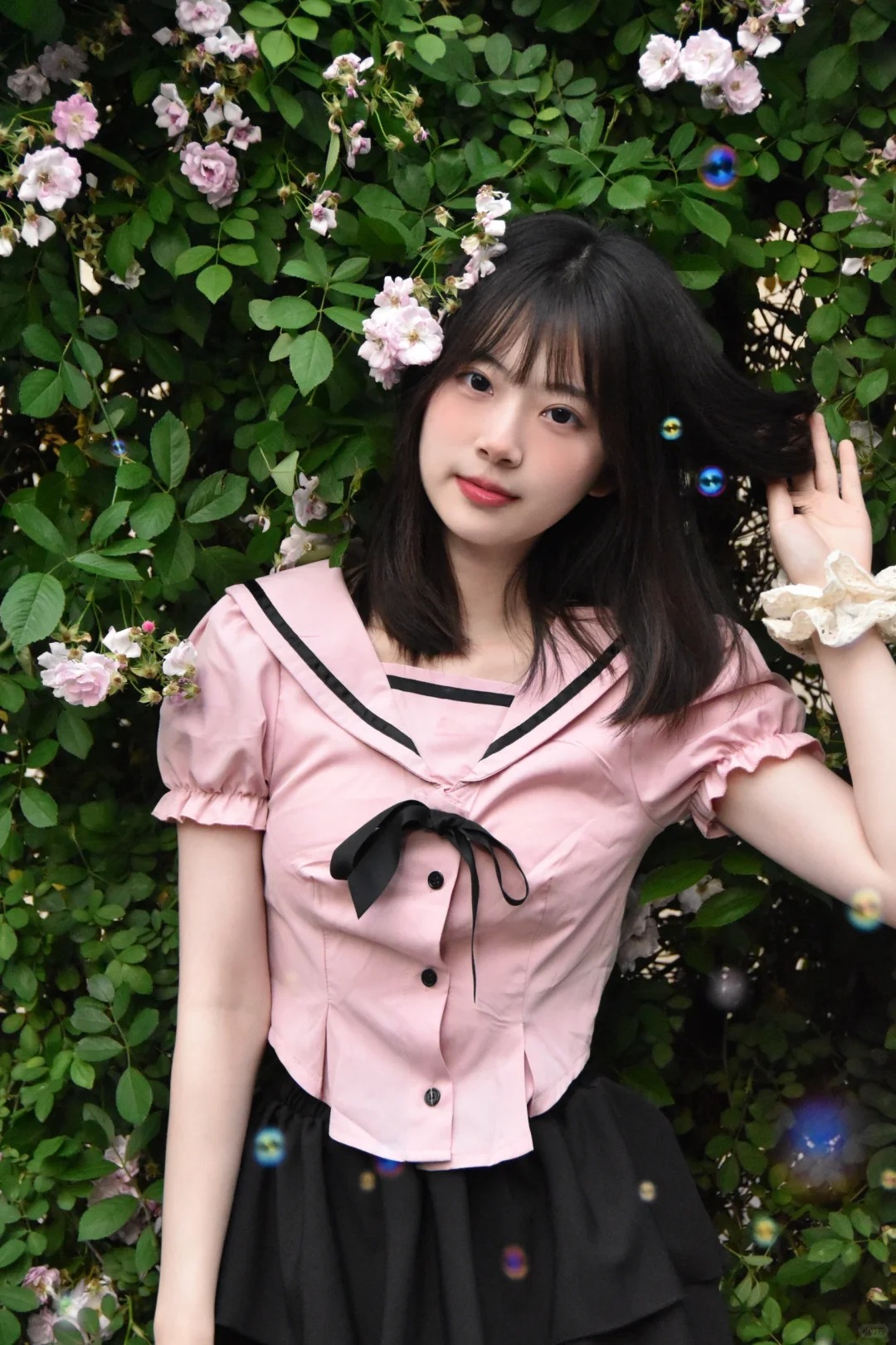 🌷在无锡也拍到蔷薇花啦！
在无锡市中心述之路那边有好长一段蔷薇花！
真的真的很