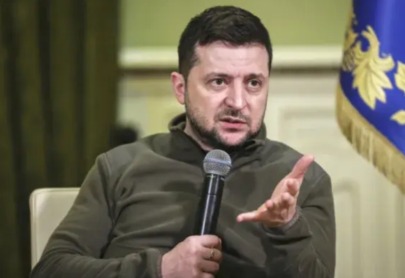 泽连斯基再度表达了要在公平的条件下进行谈判的决心，据凤凰卫视报道，泽连斯基谈及了