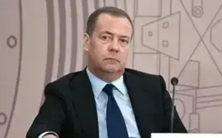 俄罗斯的欧洲邻居为何那么想加入北约？梅德韦杰夫的“说法”似乎给出了答案。
在日前