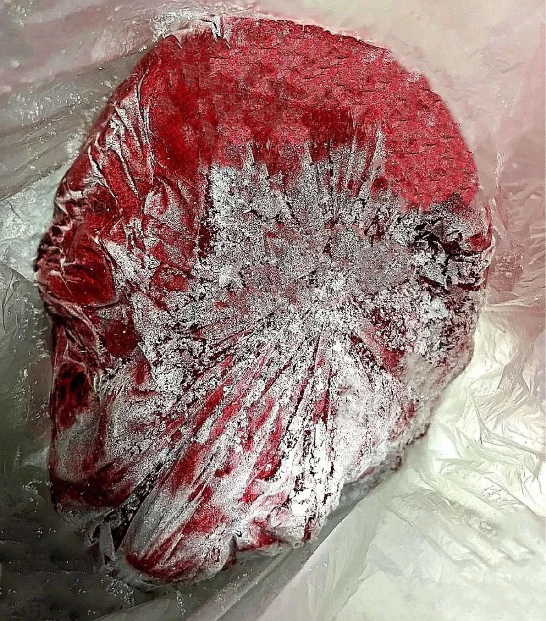 把羊毛衫放进冰箱了