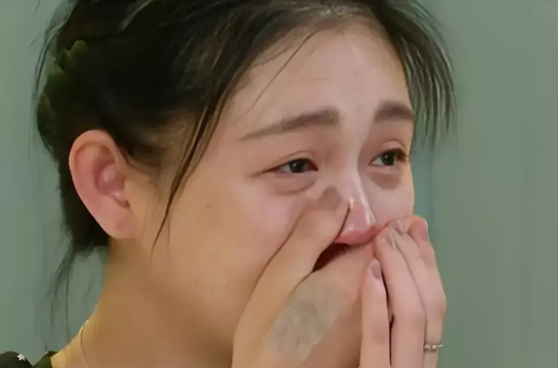 大s，你知道吗？
穷时离开男人，
一旦他东山再起，
想去纠缠，
是没有好果子吃的