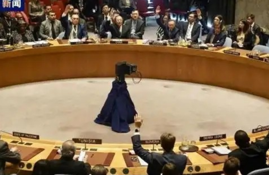 比一票否决更可怕的是全票通过，联合国五常一致对外会发生什么？

联合国五常跺跺脚