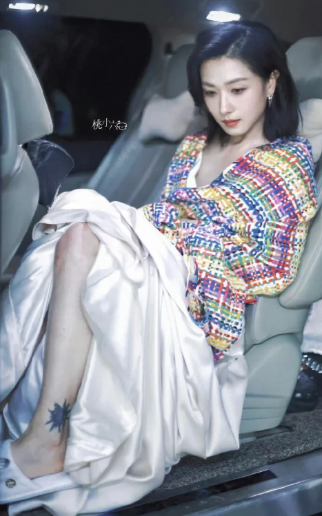 万茜，166cm，孩子都可以打酱油了，看上去还是那么年轻漂亮。