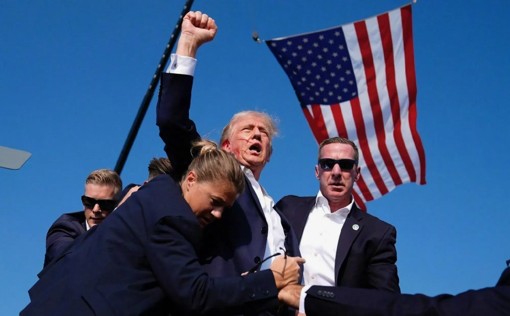 特朗普被暗杀，不得不说的4个结论：
1. 美国的治安状况真令人担忧，枪击案层出不