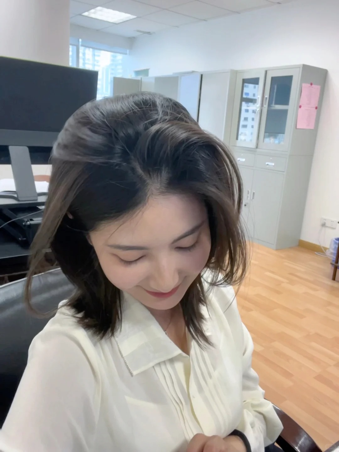 我的美貌不该在办公室，应该在春野开放！