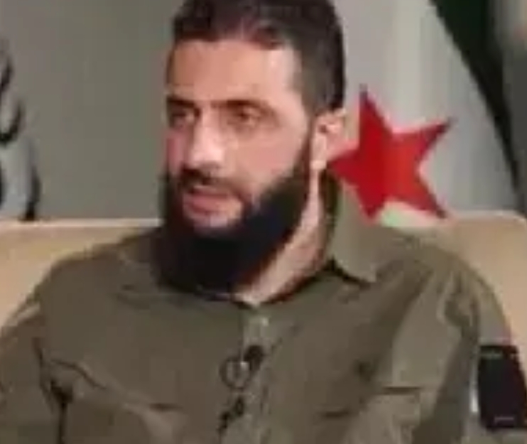 敘利亚新王朱拉尼提出全国派系交出武装，统归其名下，是治国之道还是引爆内战？

毫