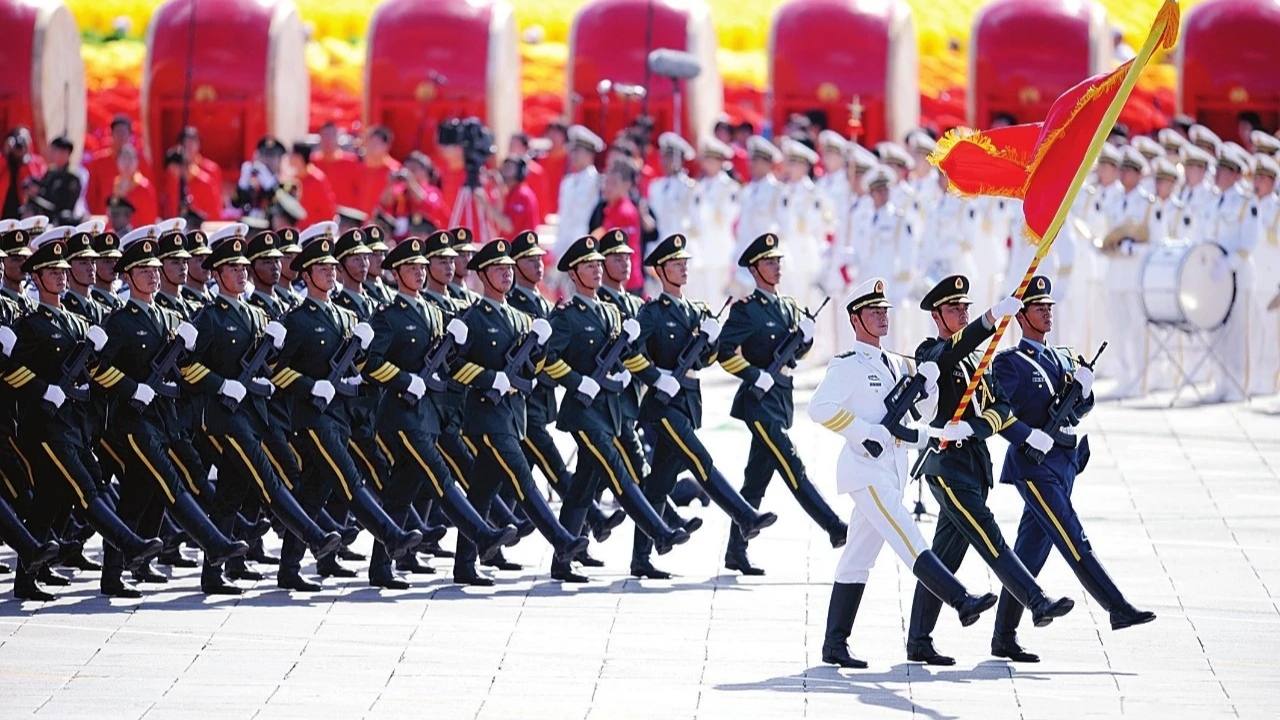 昔为上将军，今成阶下囚！李尚福、李玉超被确认开除党籍，这样的“军老虎”都拿下了，
