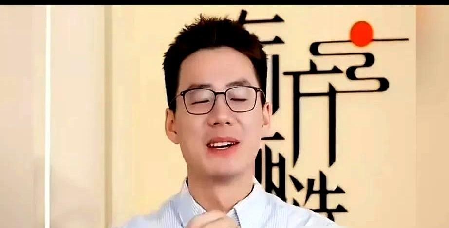 东方甄选顿顿事件引发的不可思议！

顿顿被曝效仿董宇辉拿捏粉丝力量，公司紧急灭火