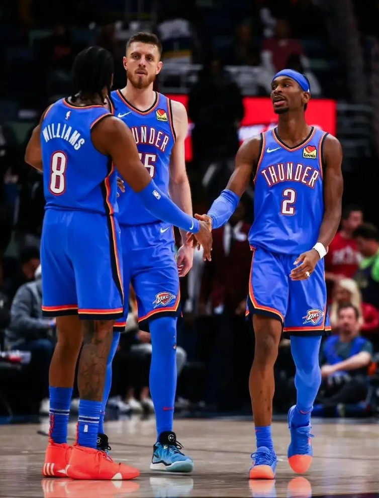 你相信NBA有支球队能做到所有合同都物超所值吗？雷霆就创造了这个奇迹。
看看他们