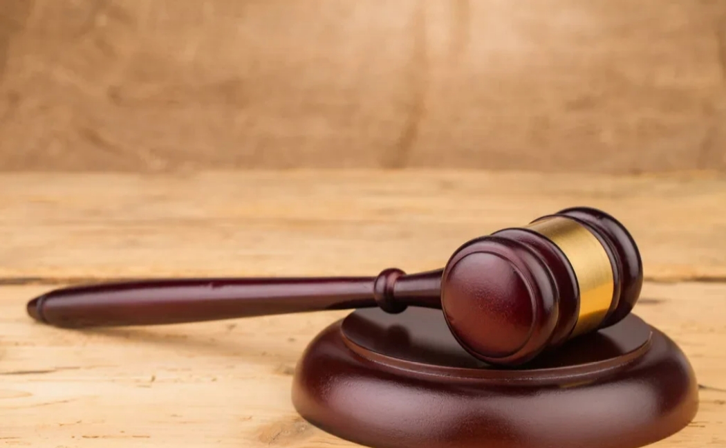 甘肃兰州，一男子在银行存了50万元，几年后男子收到了一则短信，告知男子账户上被支