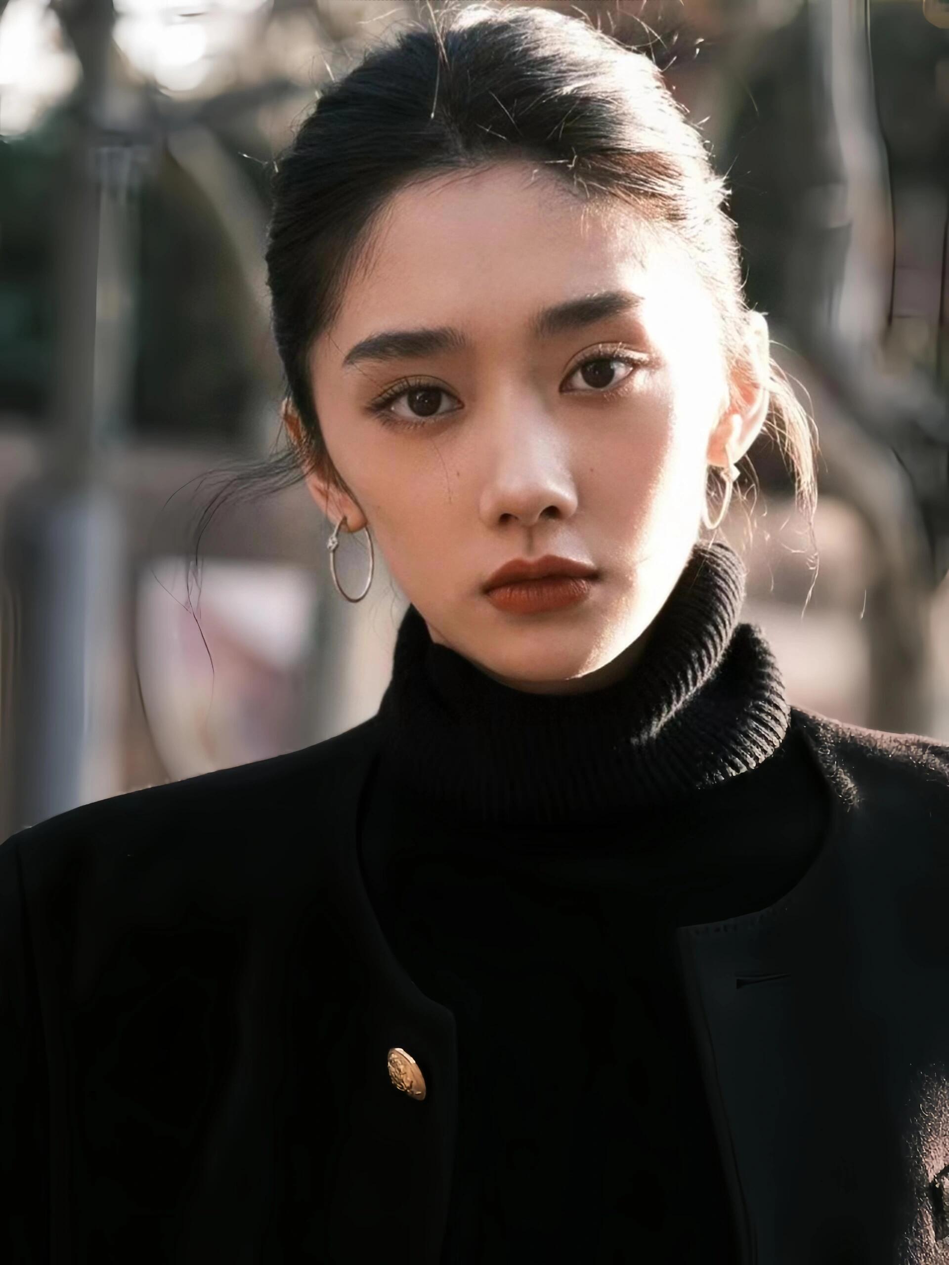 王影璐有点少年英气感的美女