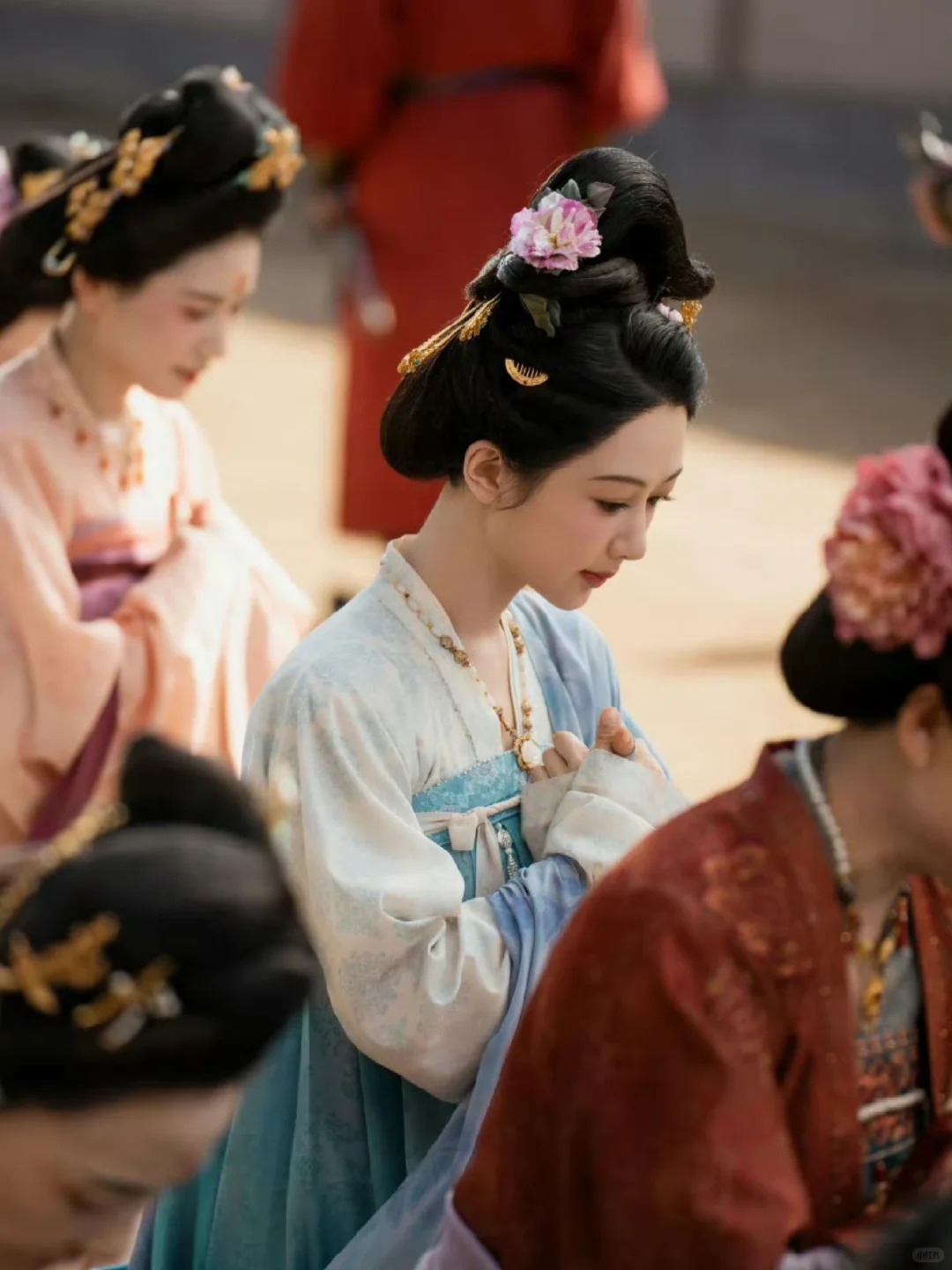 《国色芳华》好上头！盛唐美人+逍遥公子
杨紫在国色芳华里的造型美我一惊又一惊！与